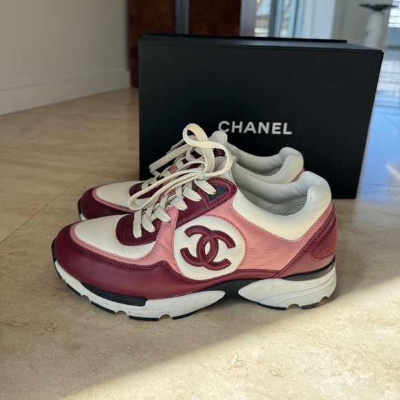 Chanel Women’s CC Low-Top Leather Sneakers - Picture 1 of 8
